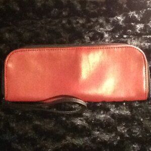 MARK makeup brush case BNIW